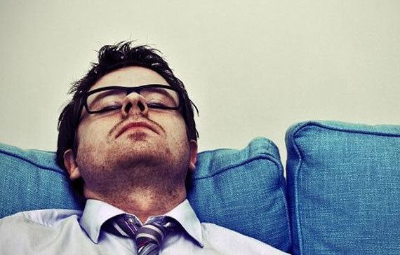 男性熬夜精力不济