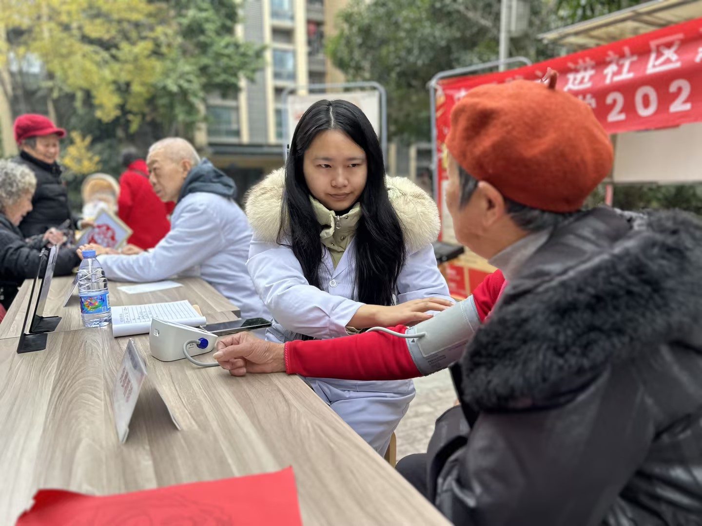 成都经方堂公益义诊